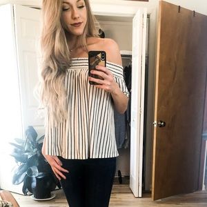 ❗️SOLD❗️American Eagle Off Shoulder Striped Top